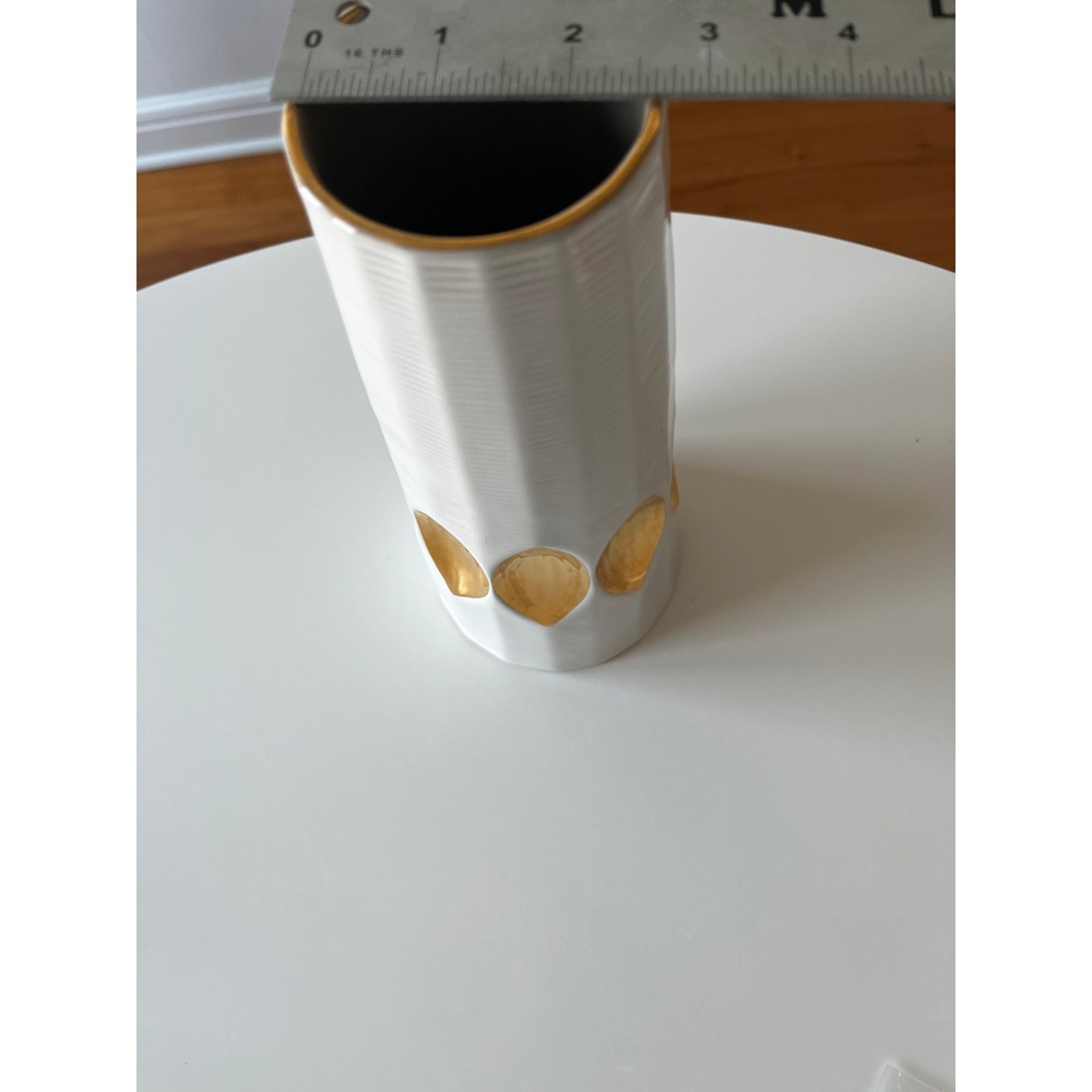 Jonathan Adler Fontana Vase Made in Peru White Textured Gold Accents Handmade - Picture 3 of 9